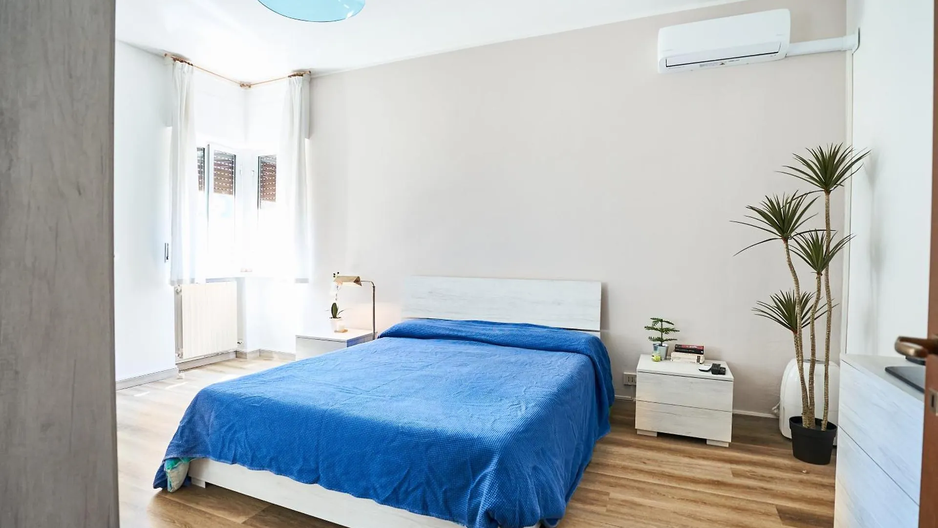 アパート Edith'S House Just 850 Meters From The Beach, 2 Bedrooms, 6 Beds, Air Conditioning, Private Outdoor Area ロジニャーノ・ソルヴァイ